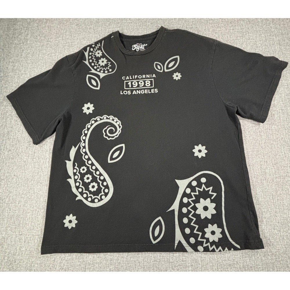 Eighty Eight Mens Loose Fit T-Shirt XL Black Cotton Paisley California Graphic
